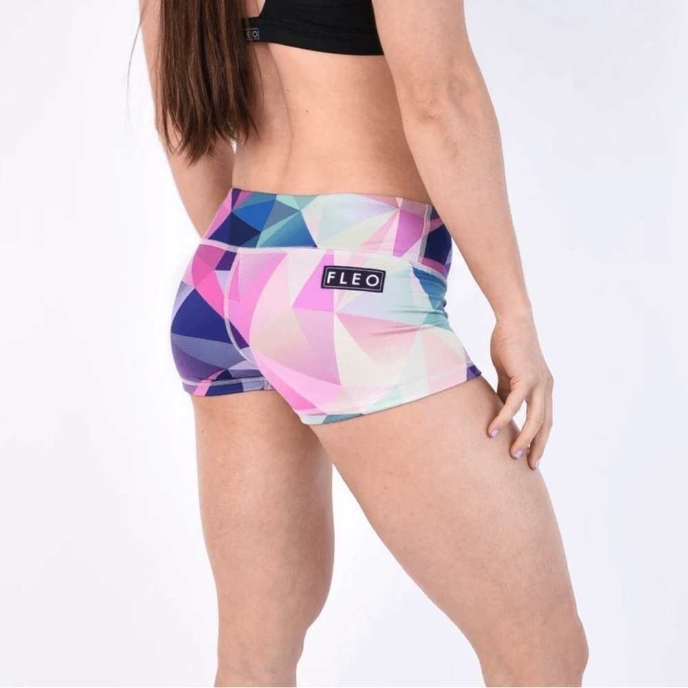 FLEO Jewel Geo Colorful Shorts Women’s Size Small Workout Active Sporty Running - Picture 7 of 8